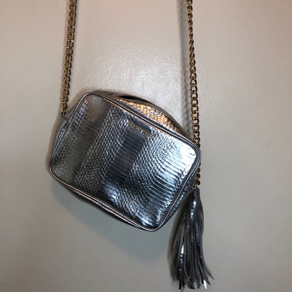 Victoria’s Secret Chain Purse - Picture 2 of 16
